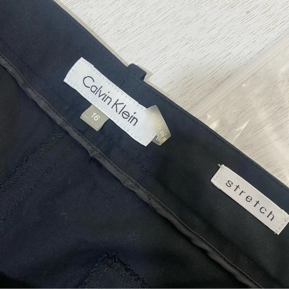 NWT Calvin Klein Modern Essentials 16 Black Crop Capri Trouser Pants - Picture 4 of 7